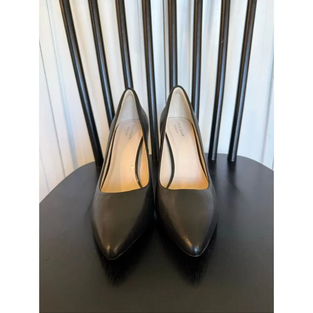 Cole Haan Vandam black leather 3” pumps size 10